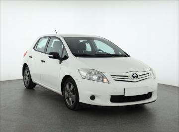 Toyota Auris, 2012