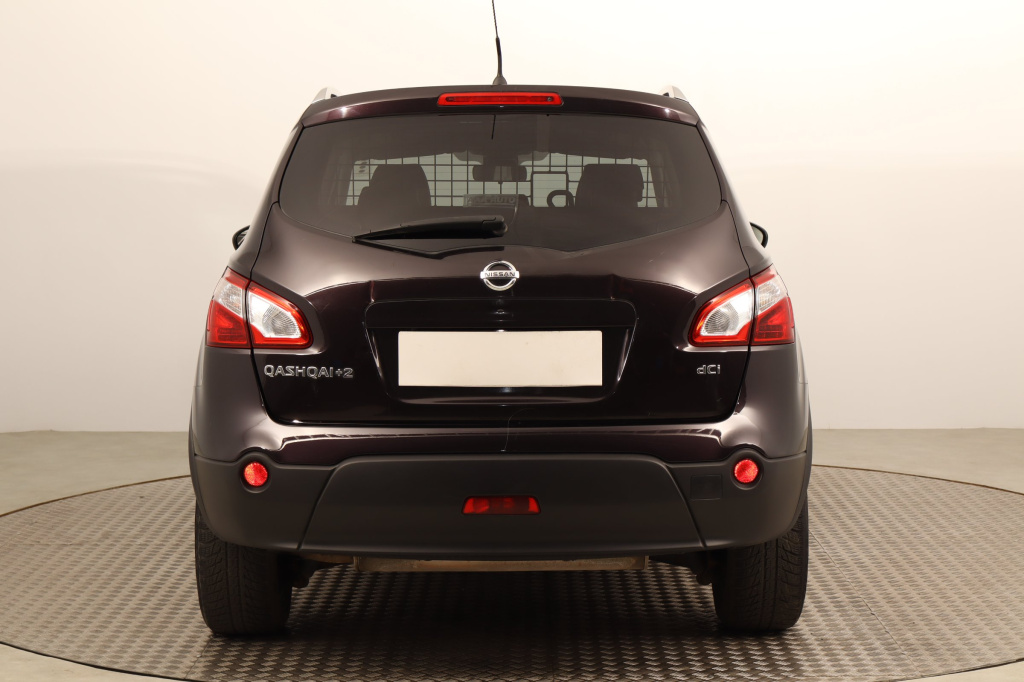 Nissan Qashqai+2