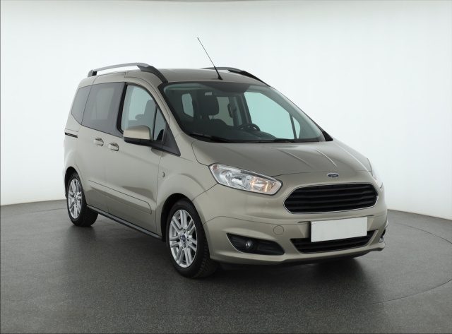 Ford Tourneo Courier 2015