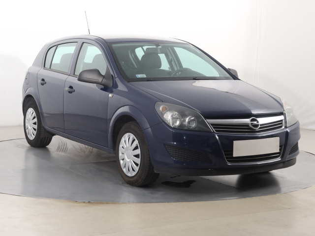 Opel Astra 2011