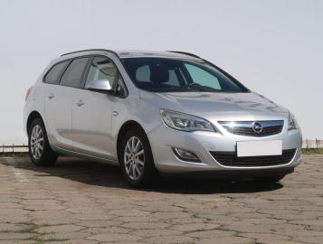 Opel Astra, 2010