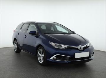 Toyota Auris, 2015