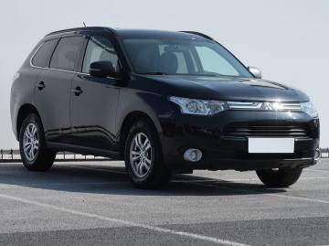 Mitsubishi Outlander, 2013