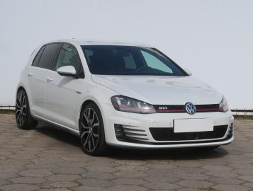 Volkswagen Golf, 2016