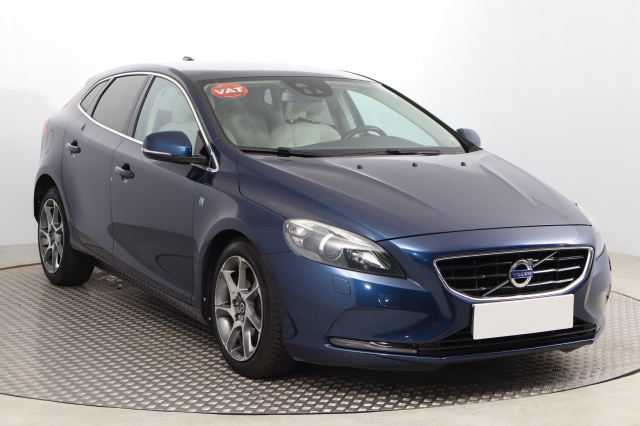 Volvo V40 2014