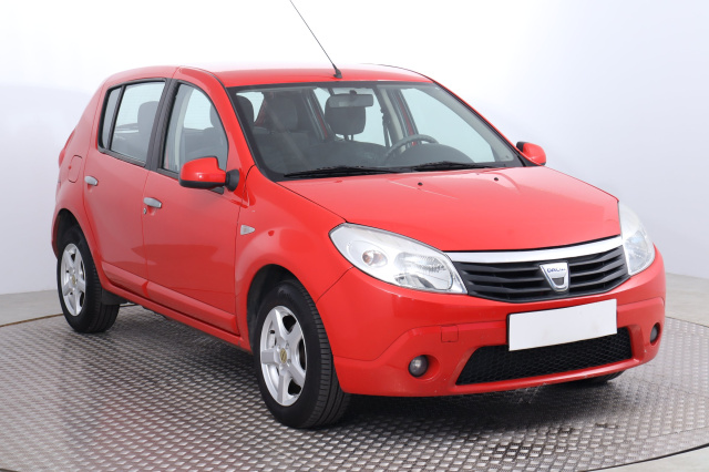 Dacia Sandero 2011