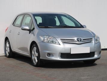 Toyota Auris, 2012