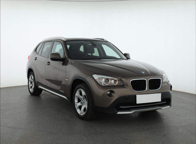 BMW X1 2011