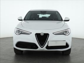 Alfa Romeo Stelvio - 2017