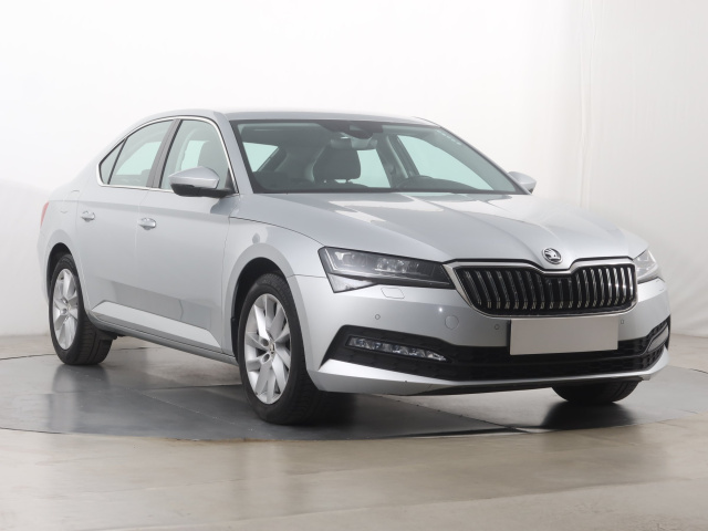 Skoda Superb 2021