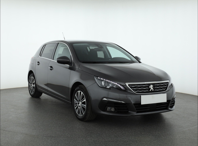 Peugeot 308 2021