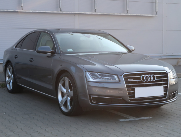 Audi A8 2015