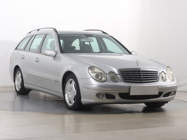 Mercedes-Benz E 2005