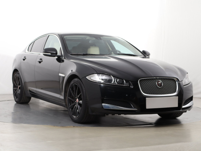 Jaguar XF 2015