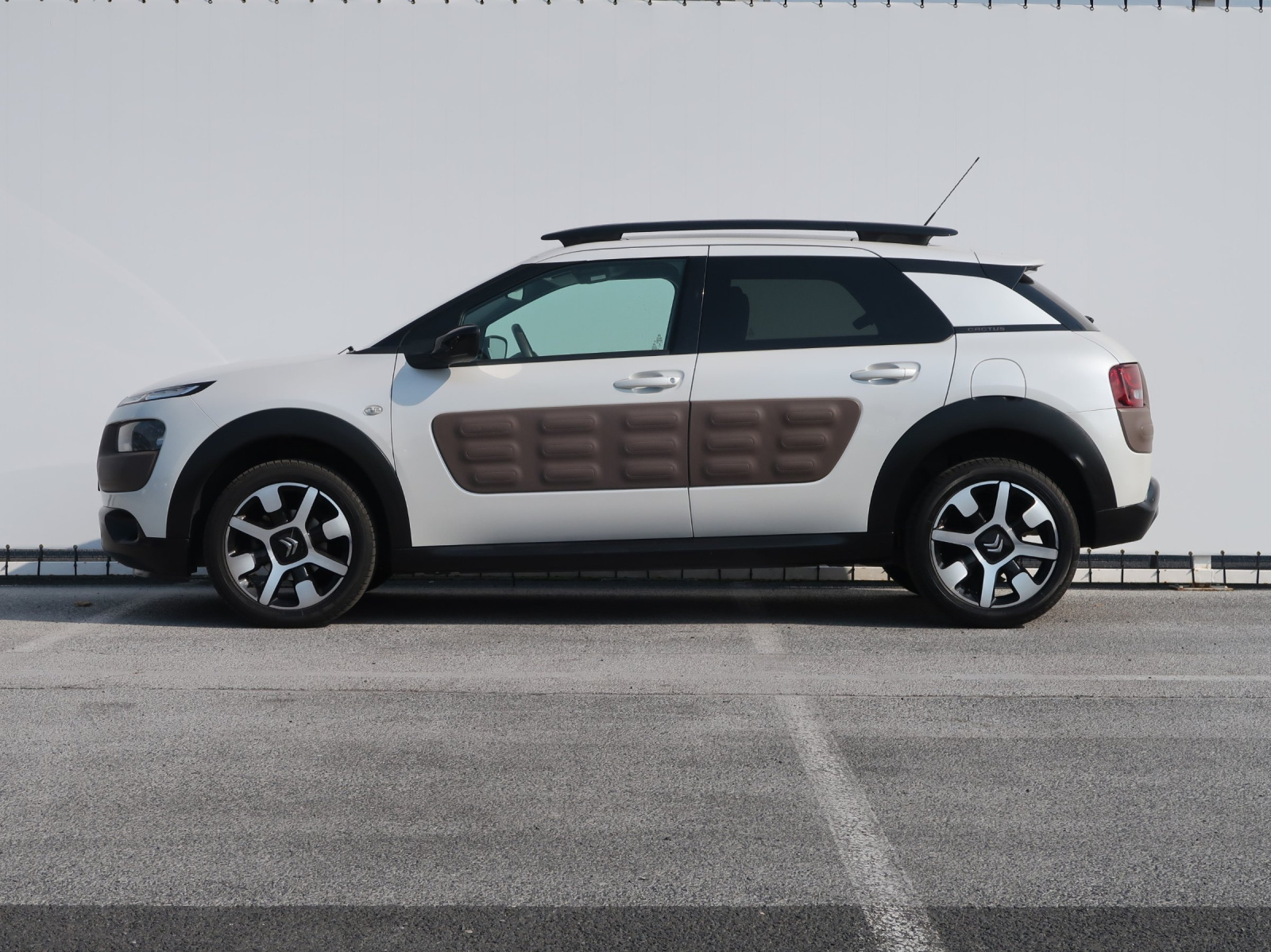 Citroen C4 Cactus 2014 1.2 PureTech 67159km Hatchback