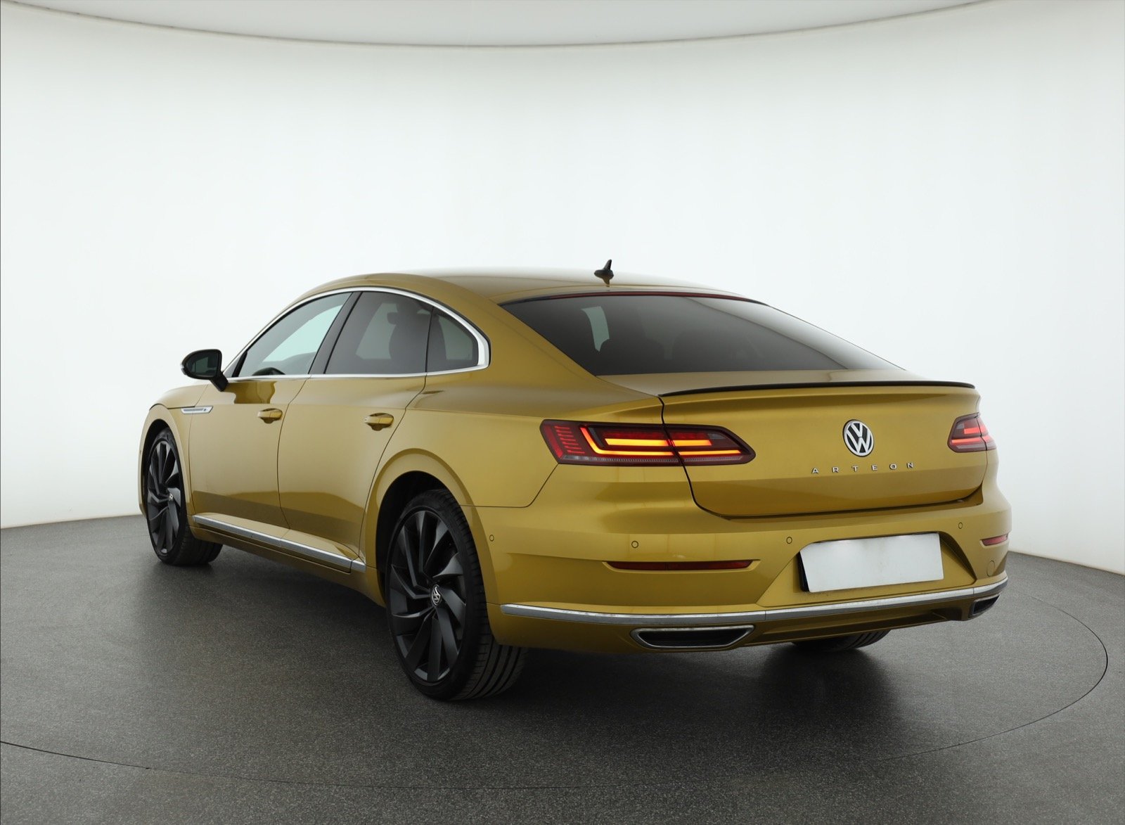 Volkswagen Arteon 2018 2.0 TDI 57225km Sedan