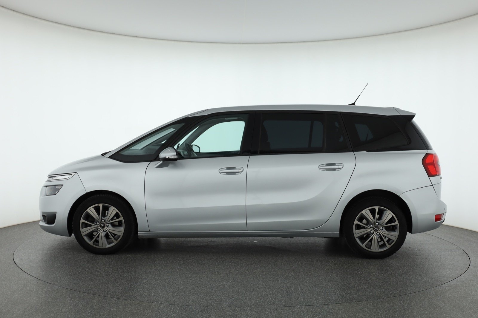 Citroen C4 Grand Picasso 2014 2.0 HDI 239366km Samochody Rodzinne