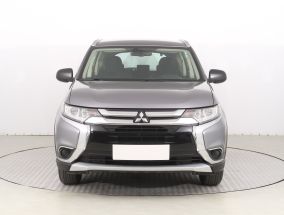 Mitsubishi Outlander - 2016