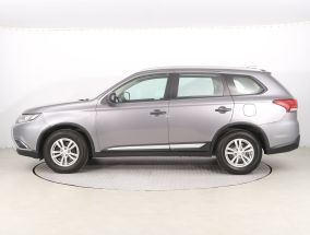 Mitsubishi Outlander - 2016