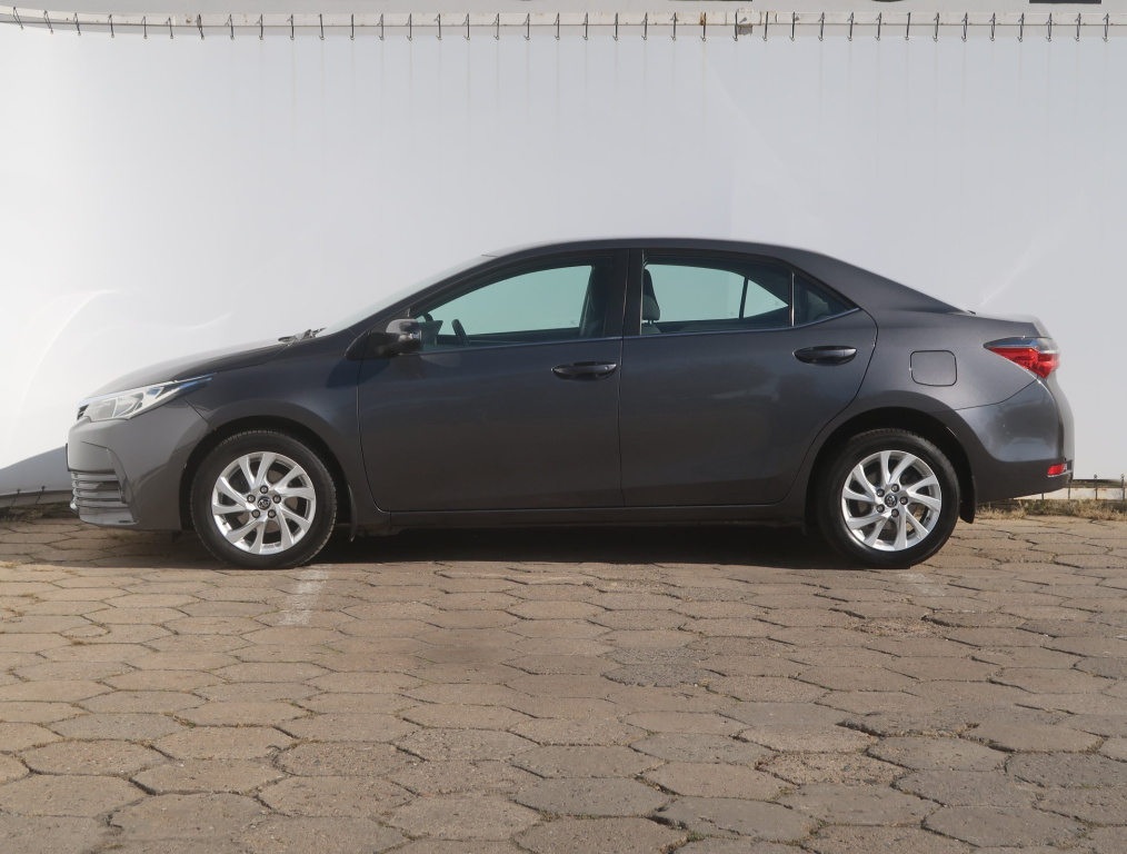 Toyota Corolla 2018 1.6 Valvematic 94996km Sedan