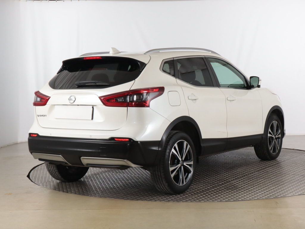 Nissan Qashqai 2018 1.3 DIG