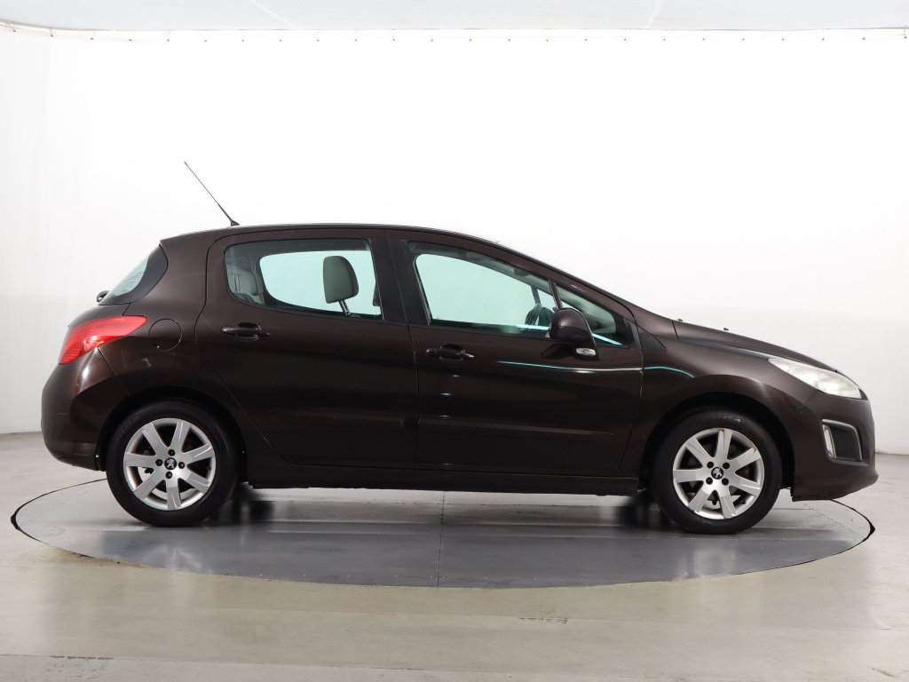 Peugeot 308 2012 1.6 VTi 140607km Hatchback