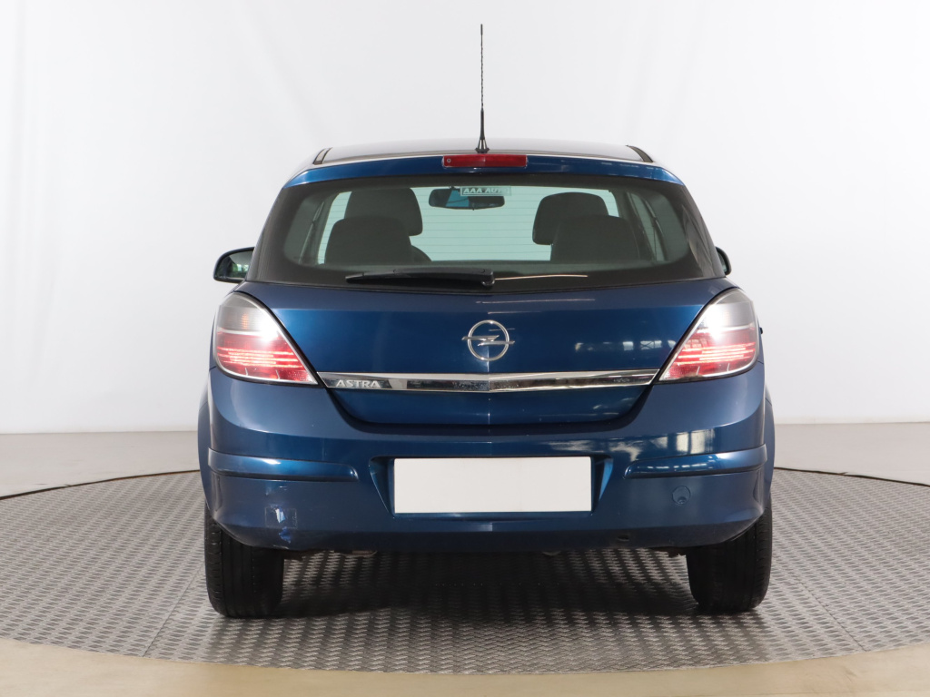 Opel Astra 2010 1.4 16V 167761km Hatchback