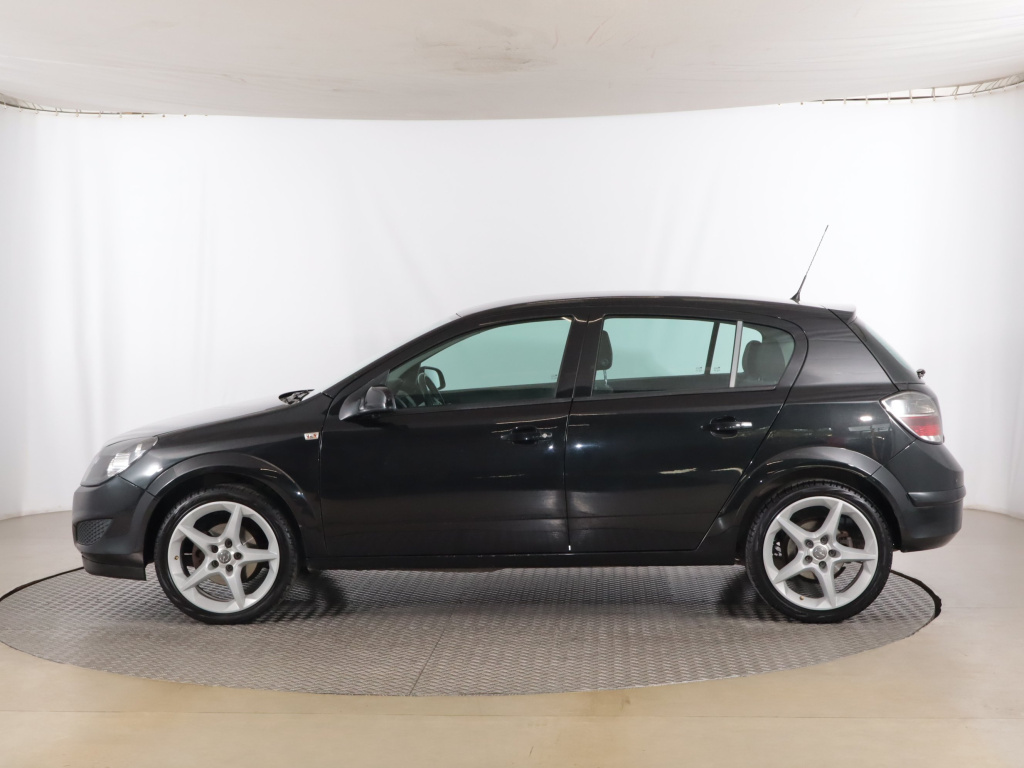 Opel Astra 2012 1.6 16V 125612km ABS klimatyzacja manualna