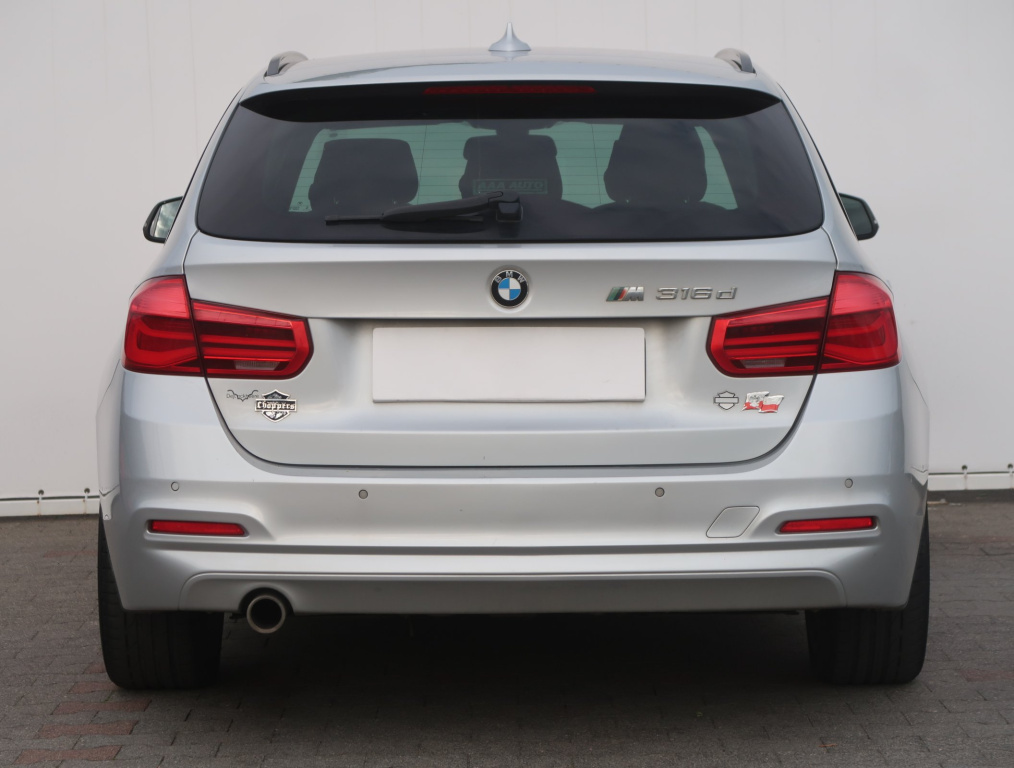 BMW 3 2015 316 d 239757km Kombi