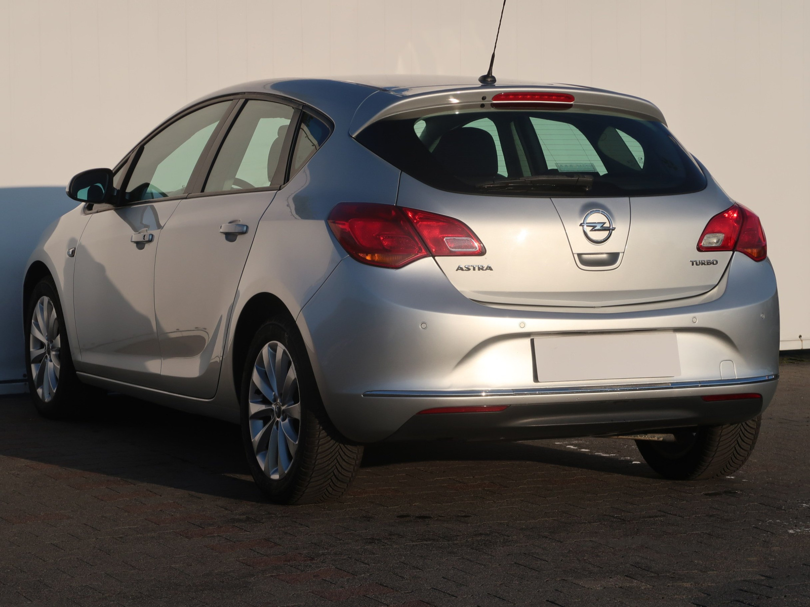 Opel Astra 2013 1.4 T 96490km Hatchback