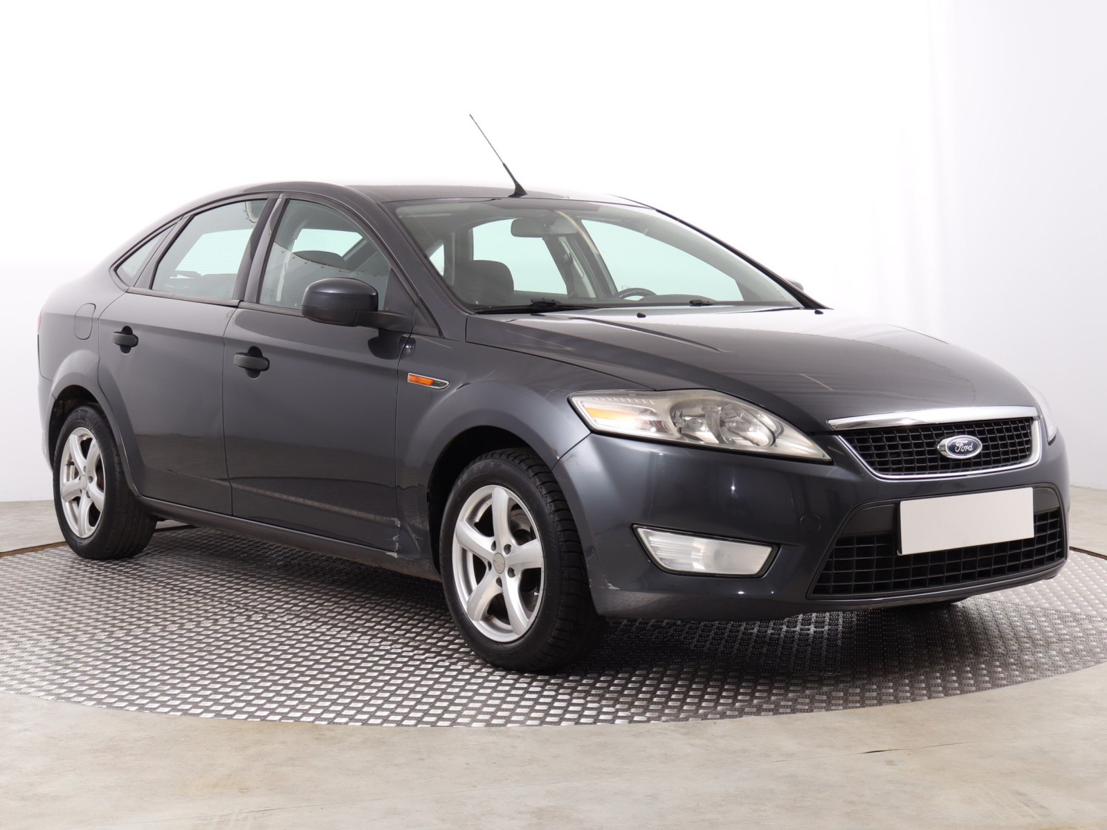 Ford Mondeo 2008 1.6i 16V 225449km Hatchback