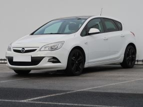 Opel Astra - 2012