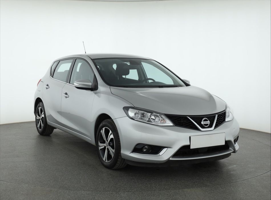 Nissan Pulsar - 2015
