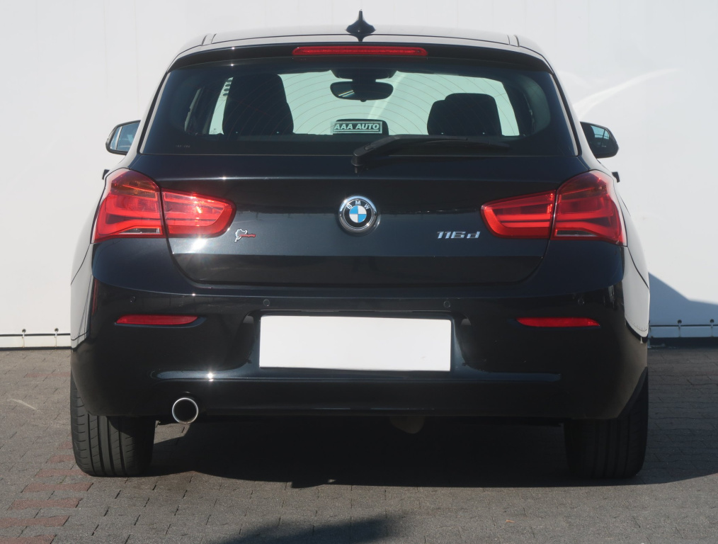 BMW 1 2016 116d 171443km Hatchback