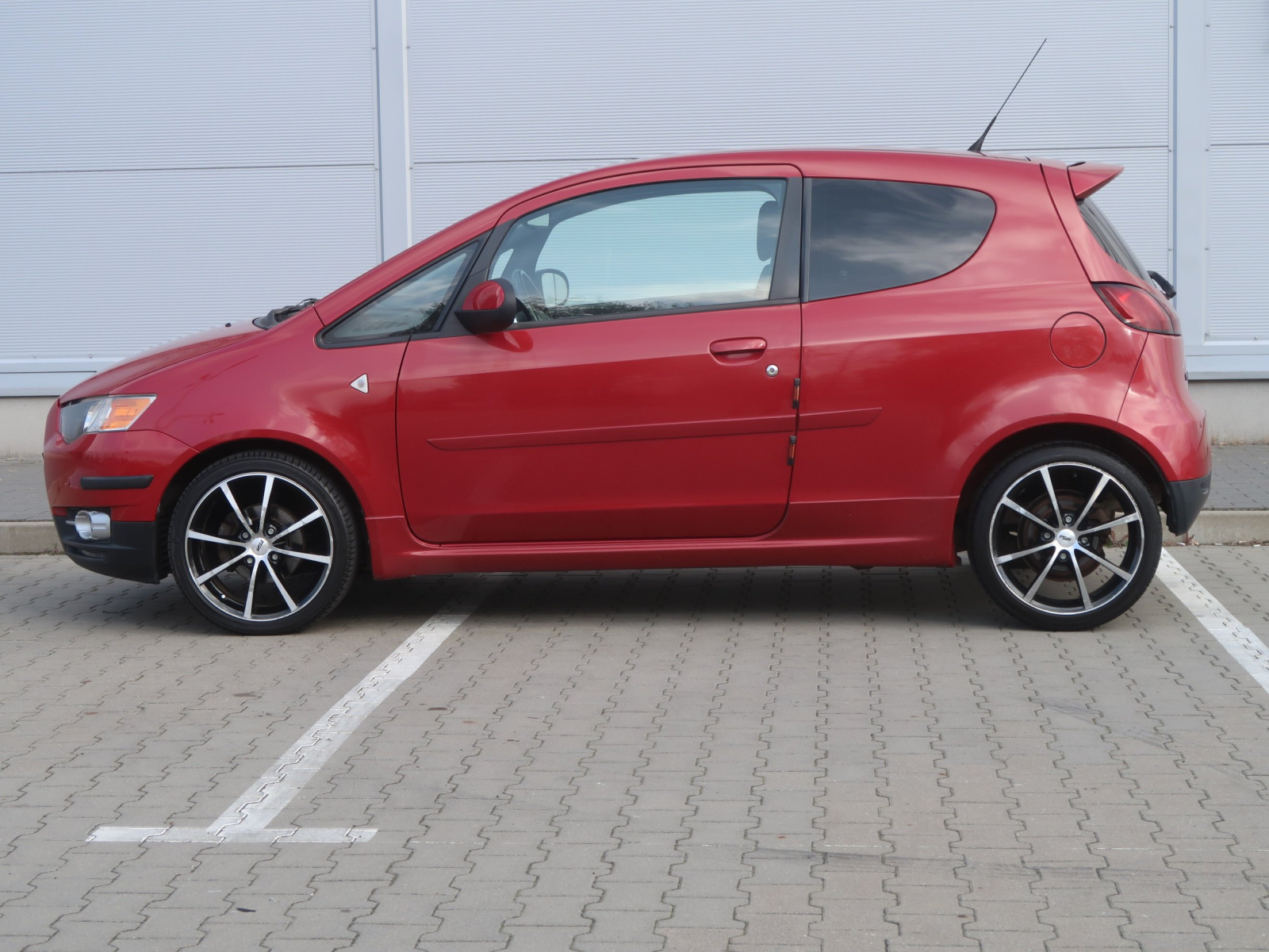 Mitsubishi Colt 2011 1.3 194733km Hatchback