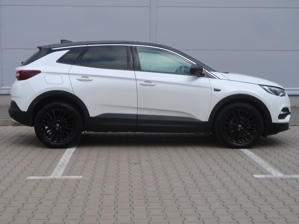 Opel Grandland 2018 1.2 Turbo 58626km SUV