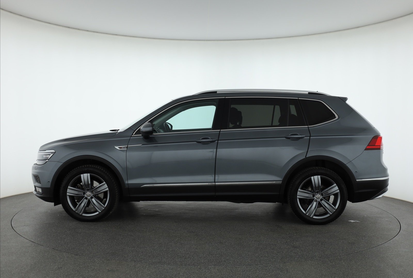 Volkswagen Tiguan Allspace 2018 2.0 TSI 72734km SUV