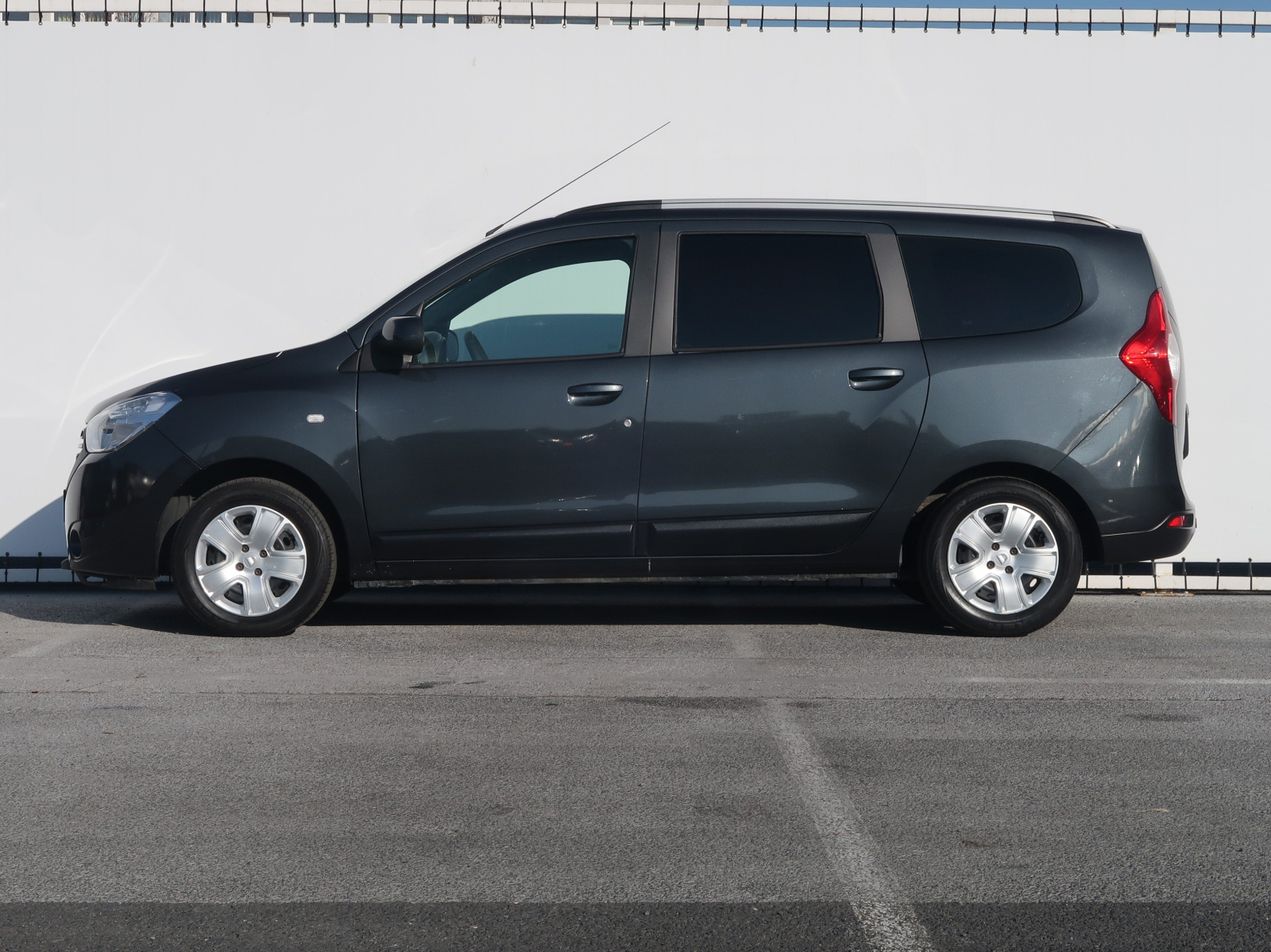 Dacia Lodgy 2017 1.6 SCe 131980km Samochody Rodzinne