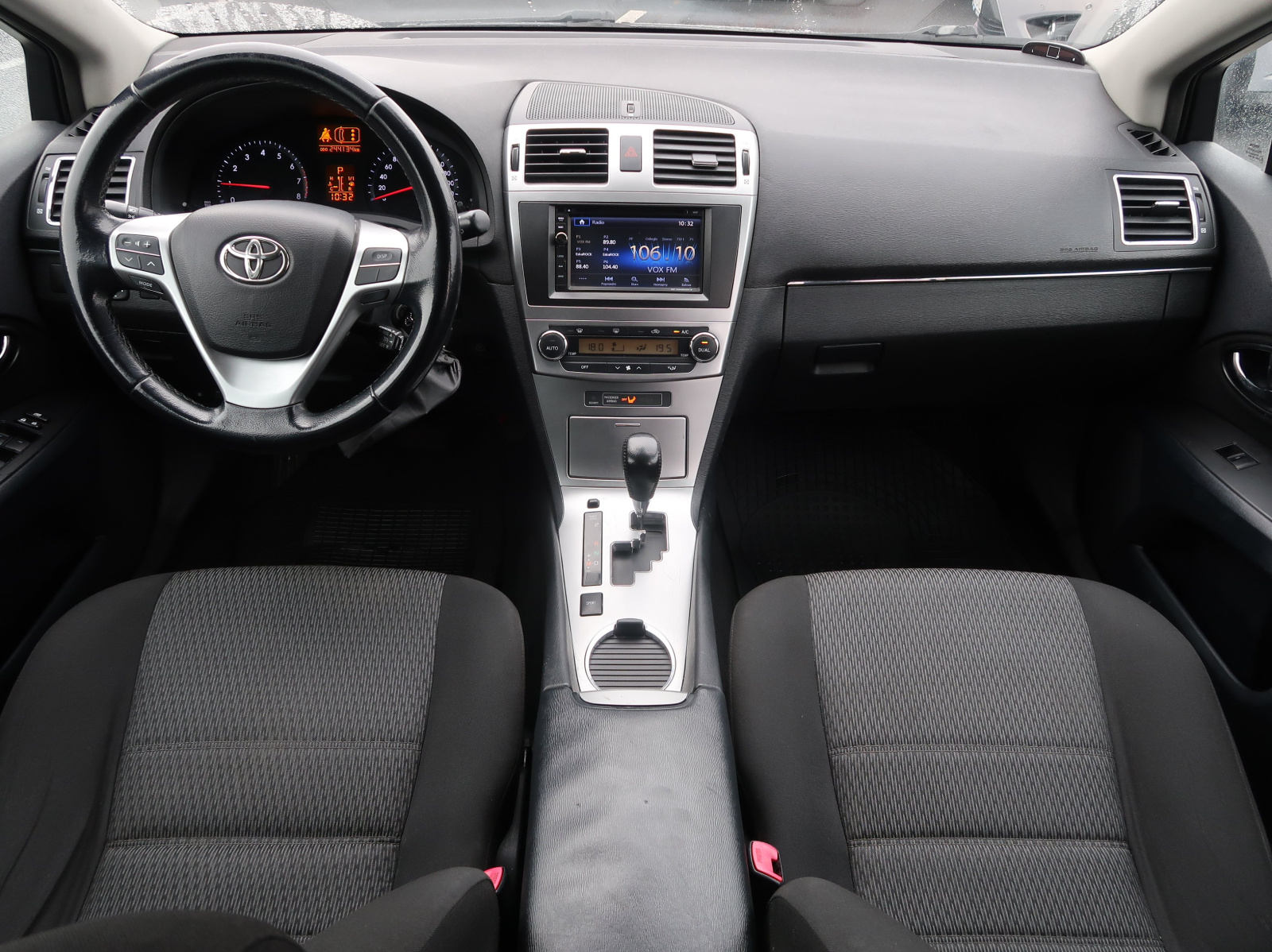 Toyota Avensis 2012 1.8 Valvematic 244129km Kombi