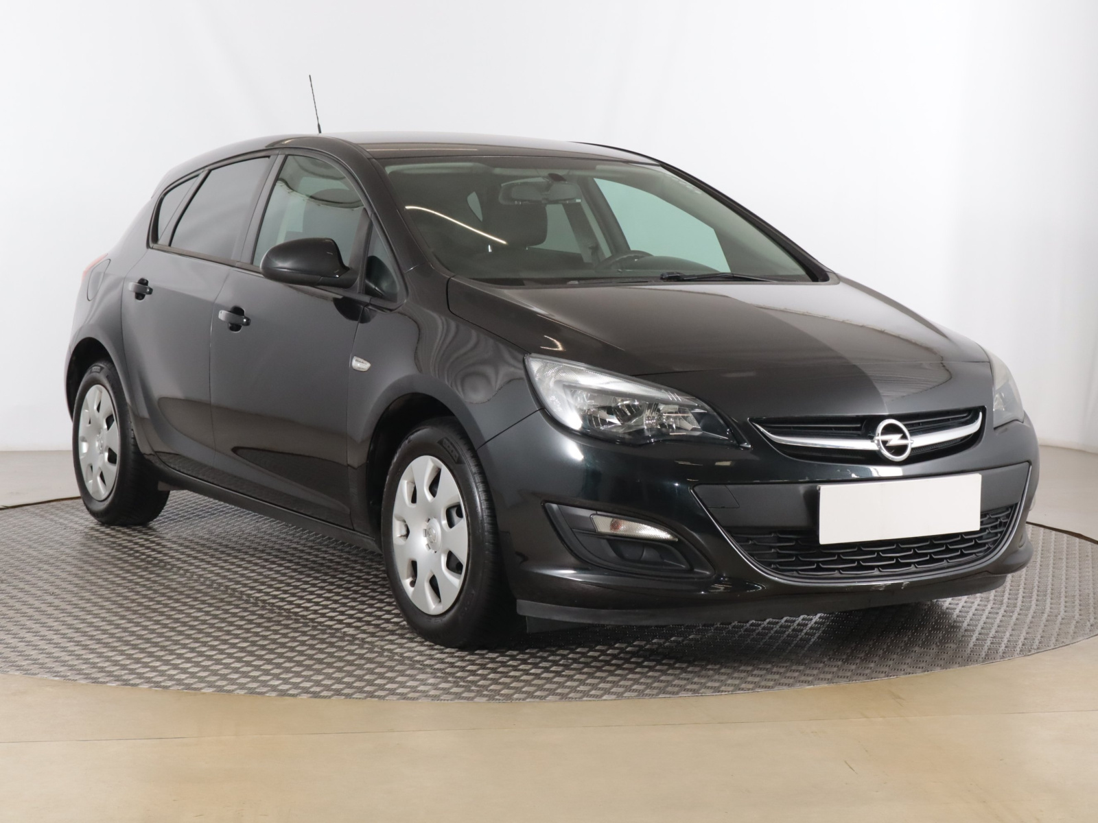 Opel Astra 2015 1.6 16V 174670km Hatchback