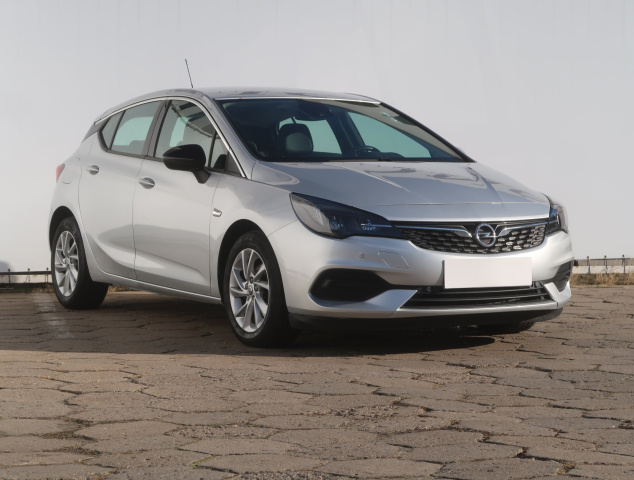 Opel Astra, 2021