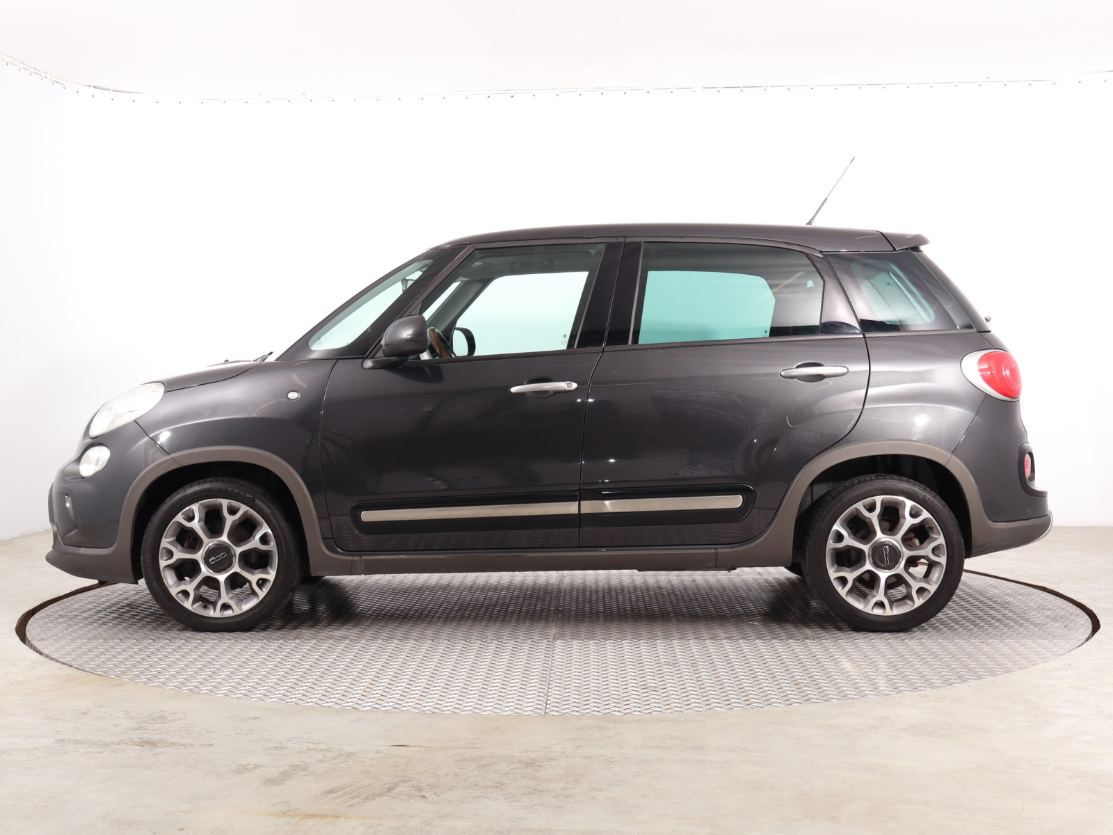 Fiat 500L 2016 1.4 16V 140960km Samochody Rodzinne