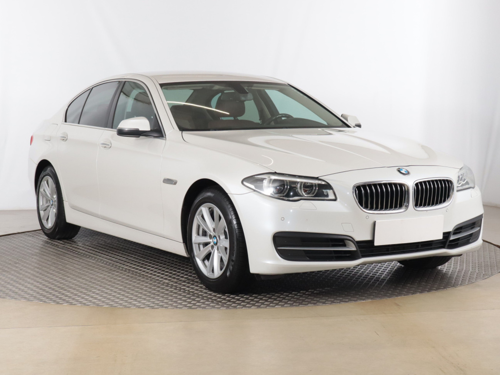 BMW 5 2016 520d xDrive 127251km Sedan