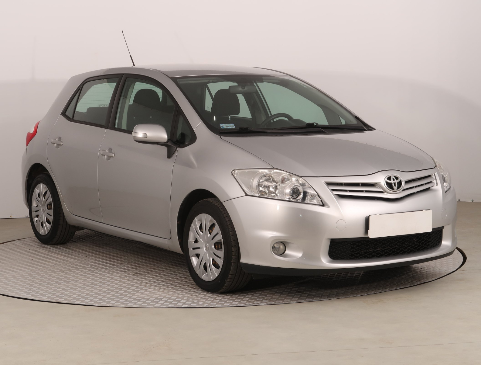 Toyota Auris 2011 1.6 Valvematic 160349km Hatchback