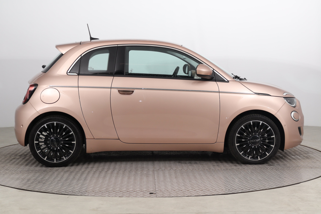 Fiat 500e 2021 42 kWh 34306km Hatchback