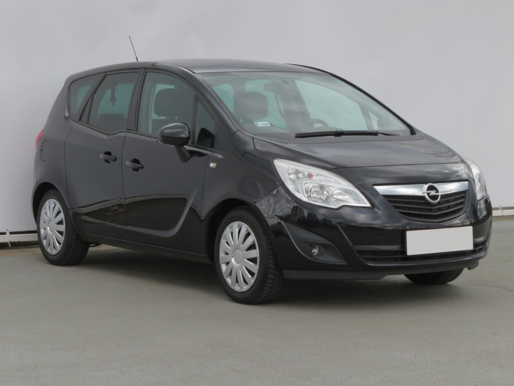 Opel Meriva 2011 1.4 i 175235km Samochody Rodzinne