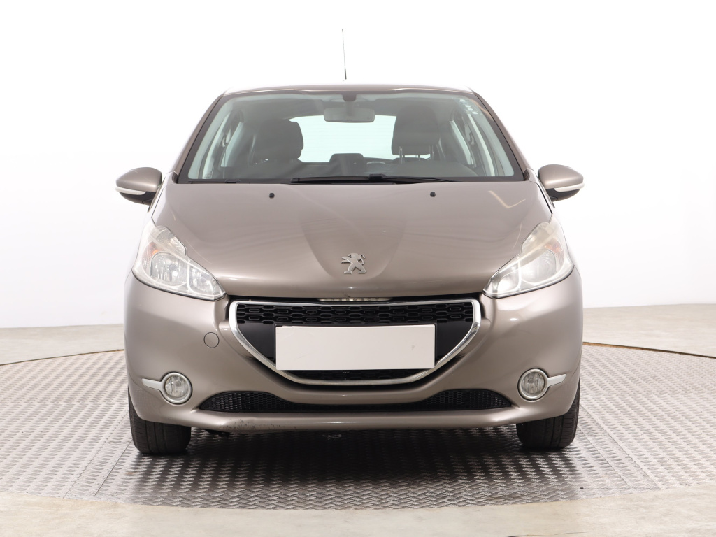 Peugeot 208 2014 1.2 PureTech 185371km ABS klimatyzacja manualna