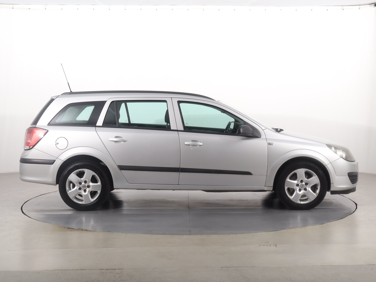 Opel Astra 2006 1.9 CDTI 296224km Kombi