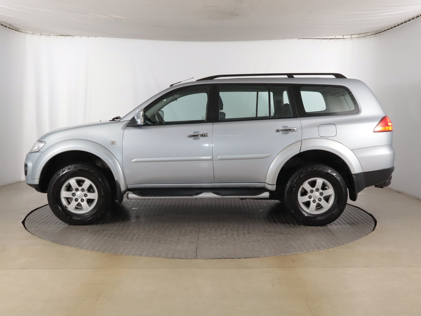 Mitsubishi Pajero Sport 2013 2.5 TD 153441km Off