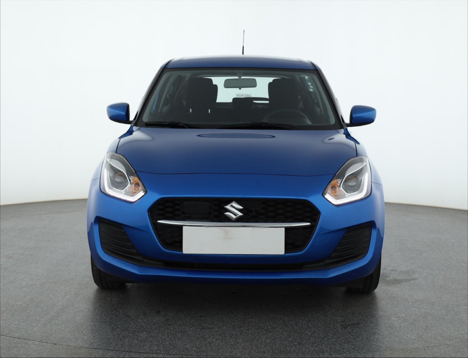 Suzuki Swift 2021 1.2 38520km Hatchback